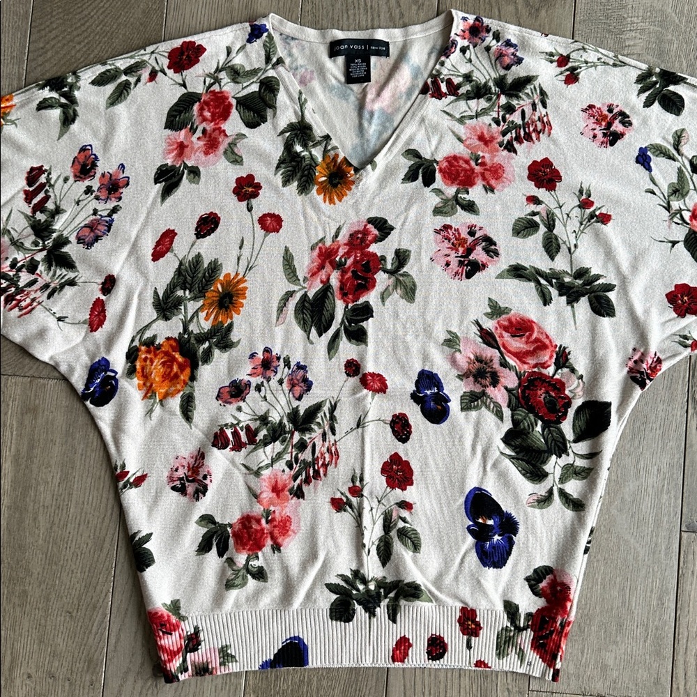 Joan Vass Floral V-Neck Top